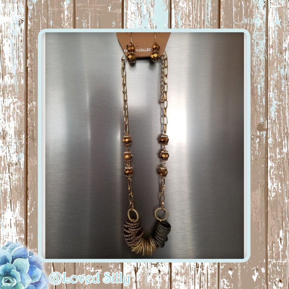 NWT Multi colored ring necklace with earrings